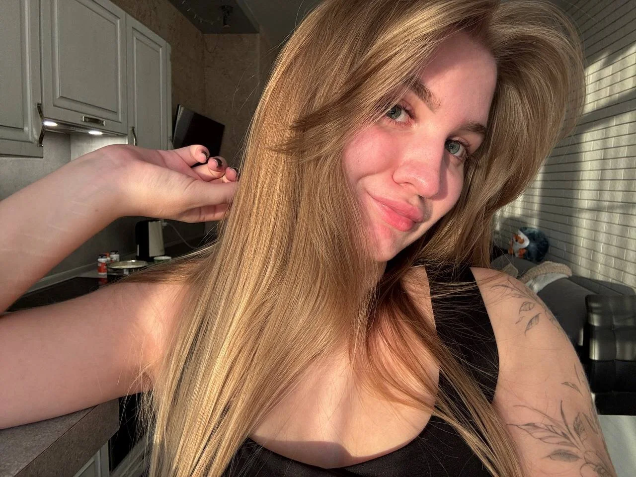 XXX Porn Photo of Nude LaurieGutierrez 6