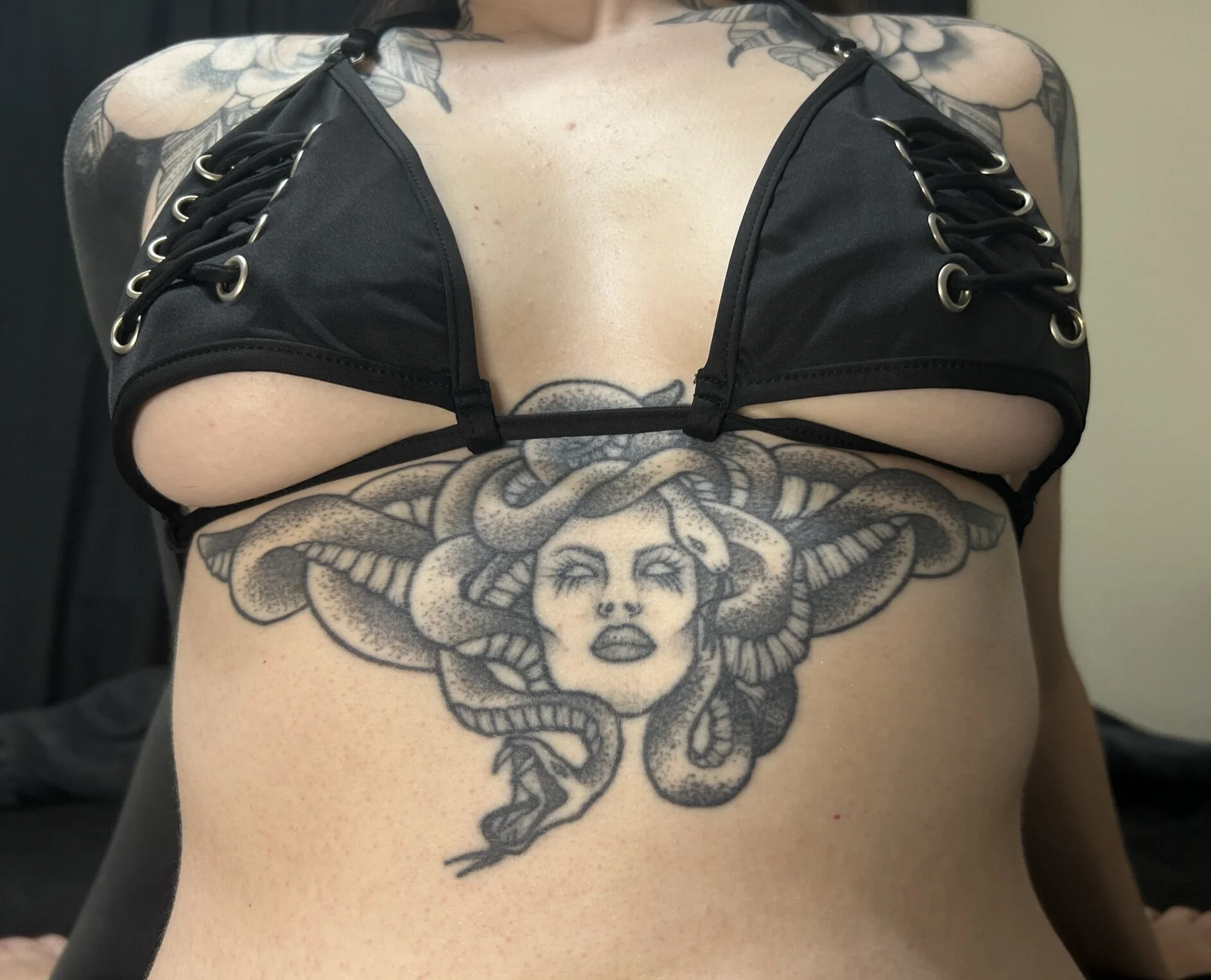 XXX Porn Photo of Nude mistress_larentiah 1