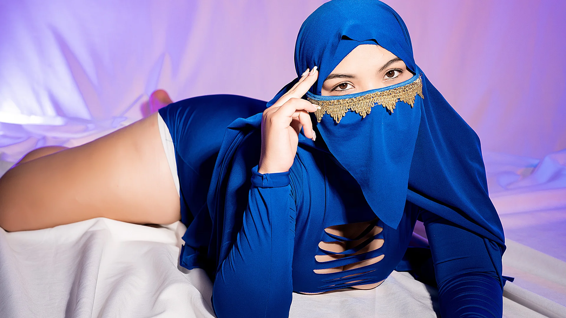 XXX Porn Photo of Nude Amira_02 6