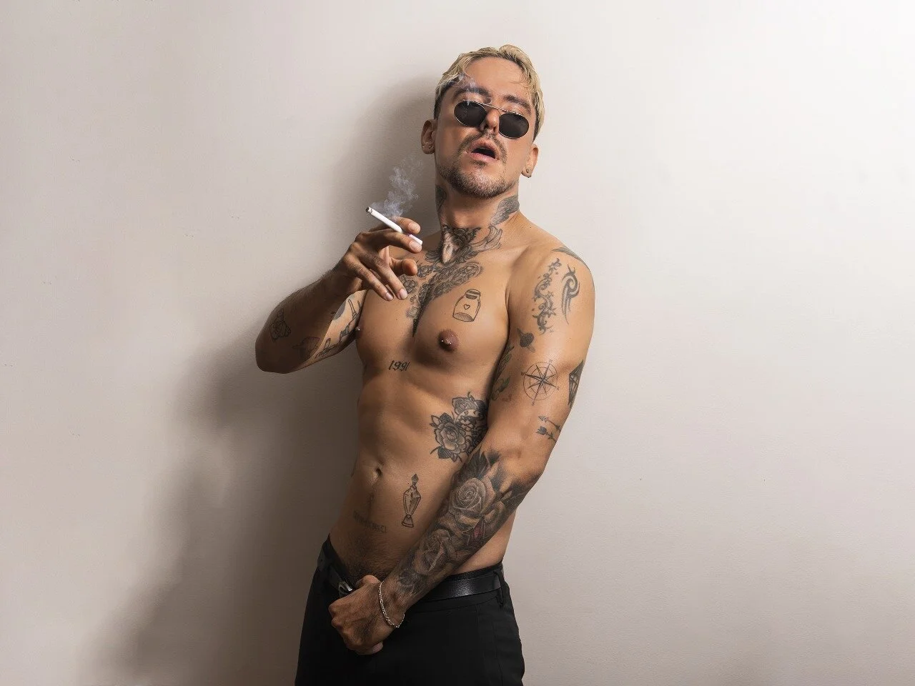 XXX Porn Photo of Nude MR_EITHAN 18