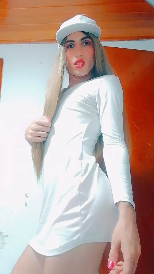 XXX Porn Photo of Nude priscilahotker 24