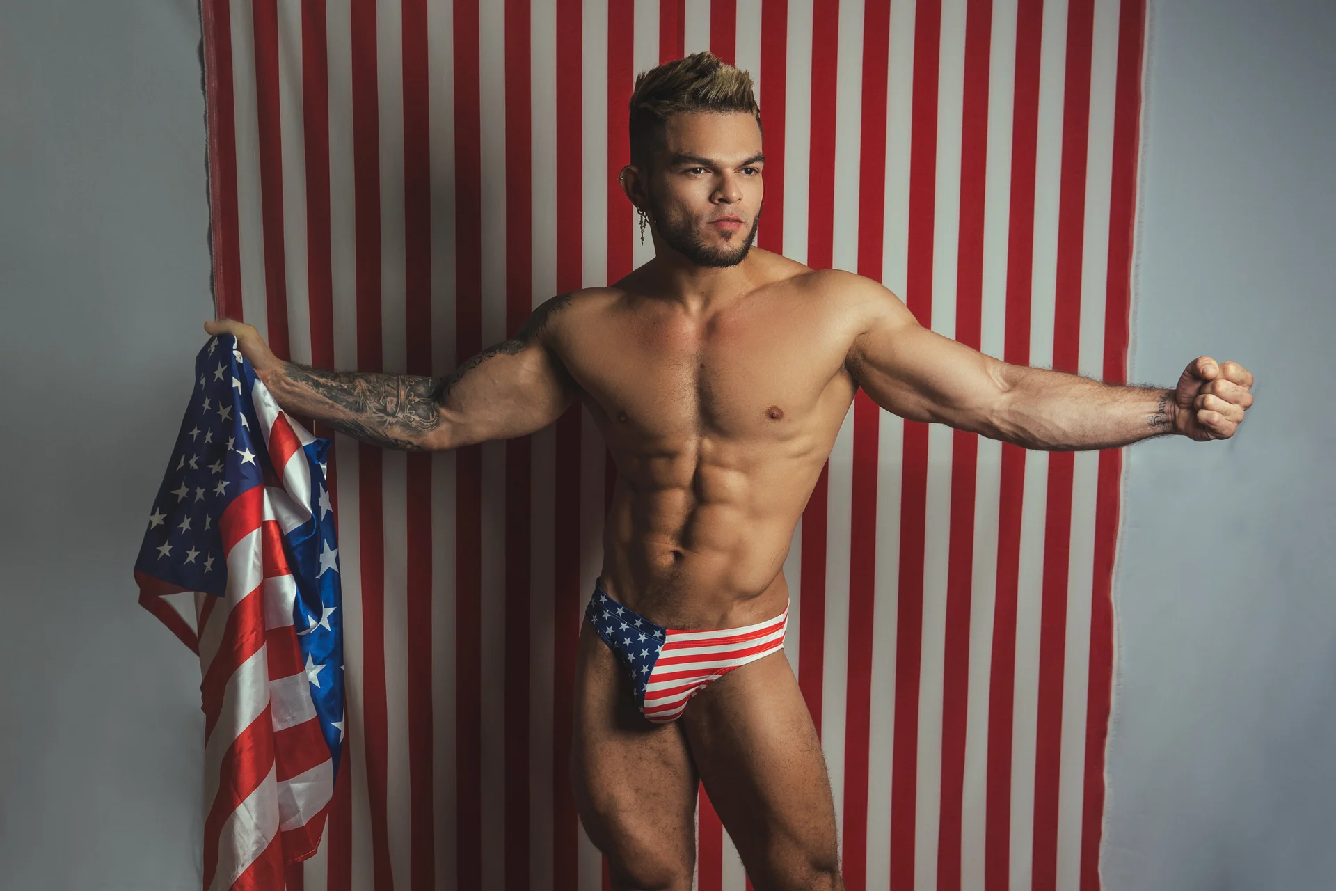 XXX Porn Photo of Nude vincent_carusso94 13