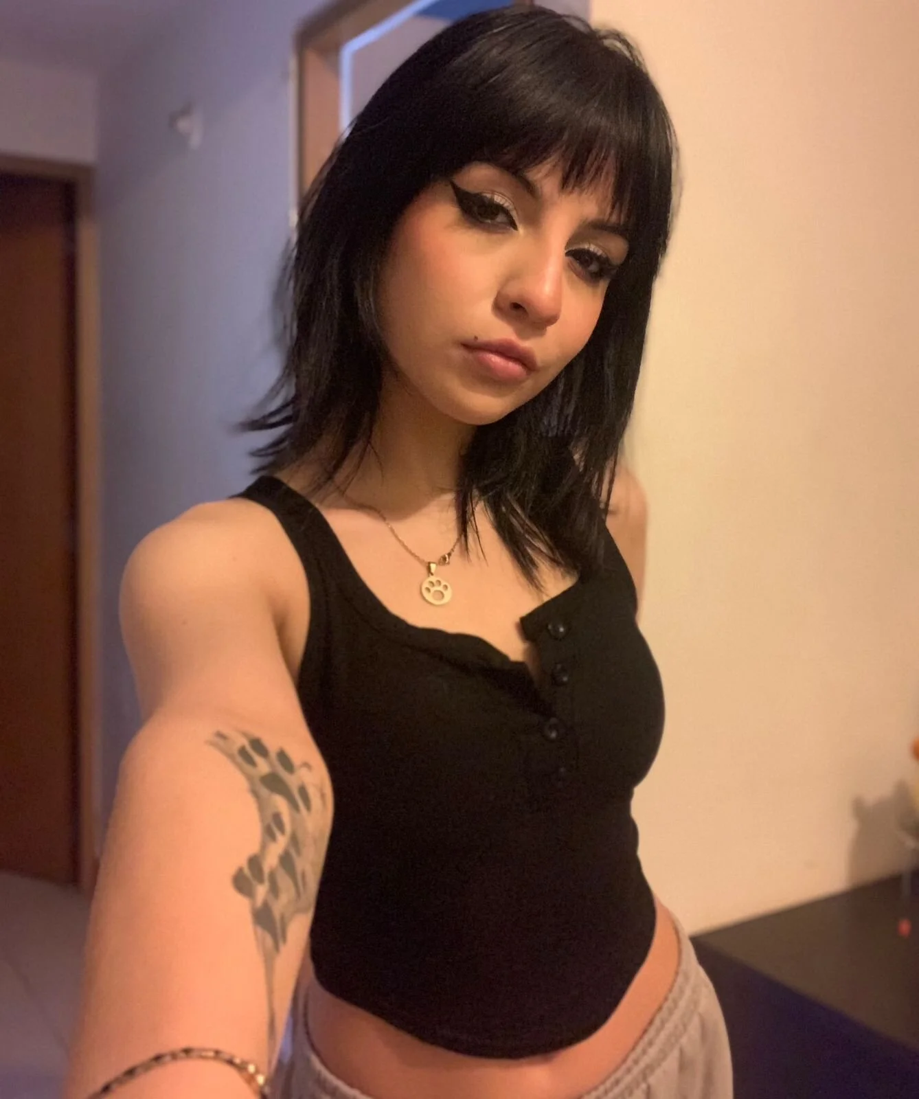 XXX Porn Photo of Nude lolaaa_bunny1 37