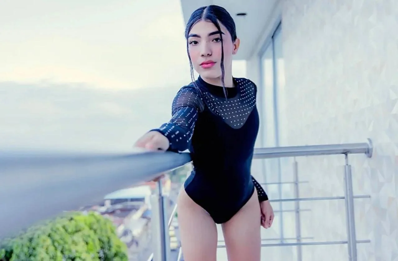 XXX Porn Photo of Nude mayfoxx06 6