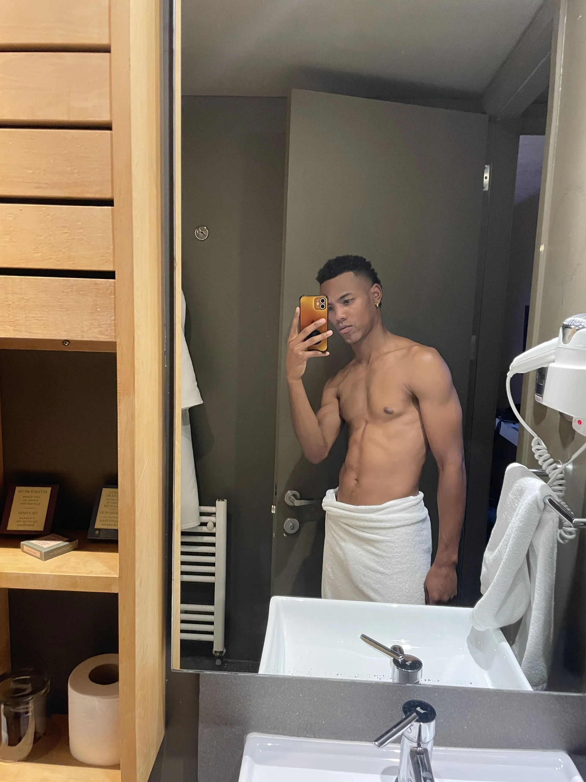 XXX Porn Photo of Nude Mensblacksexy22 17