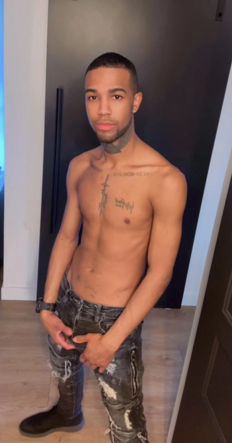 XXX Porn Photo of Nude luxvibes 4