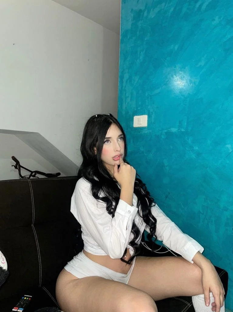 XXX Porn Photo of Nude Megan_Leal1 2