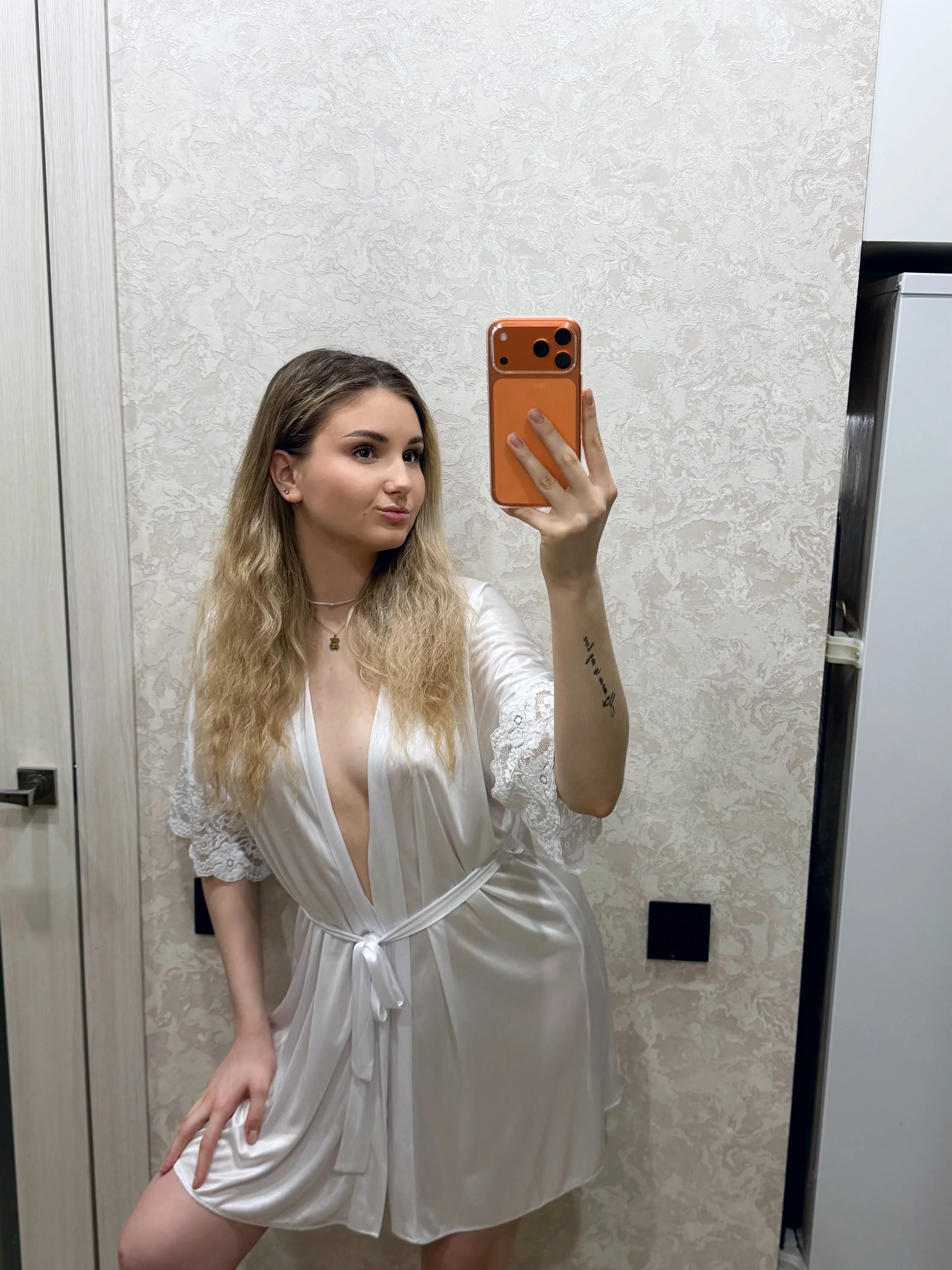 AmeliaLux