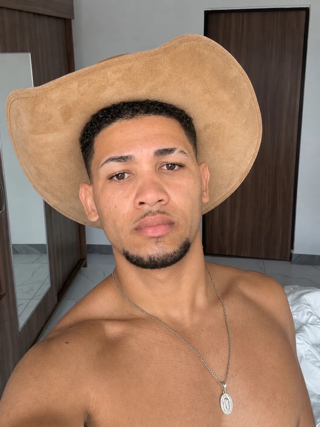 XXX Porn Photo of Nude KingHot-Dominican 4