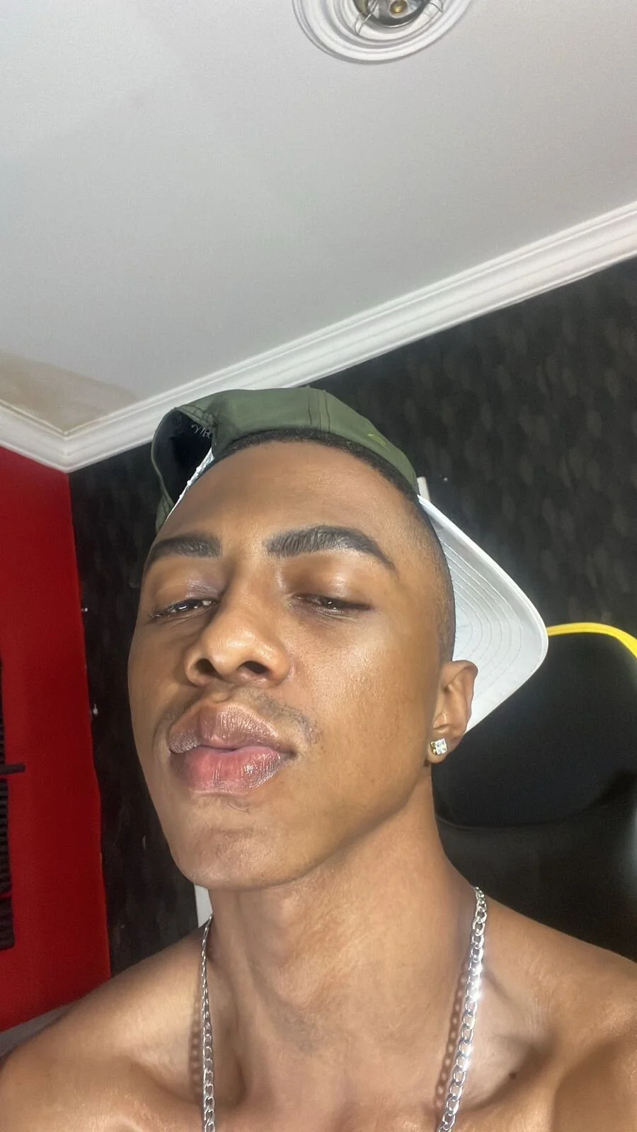 XXX Porn Photo of Nude YeremiBrowm 78