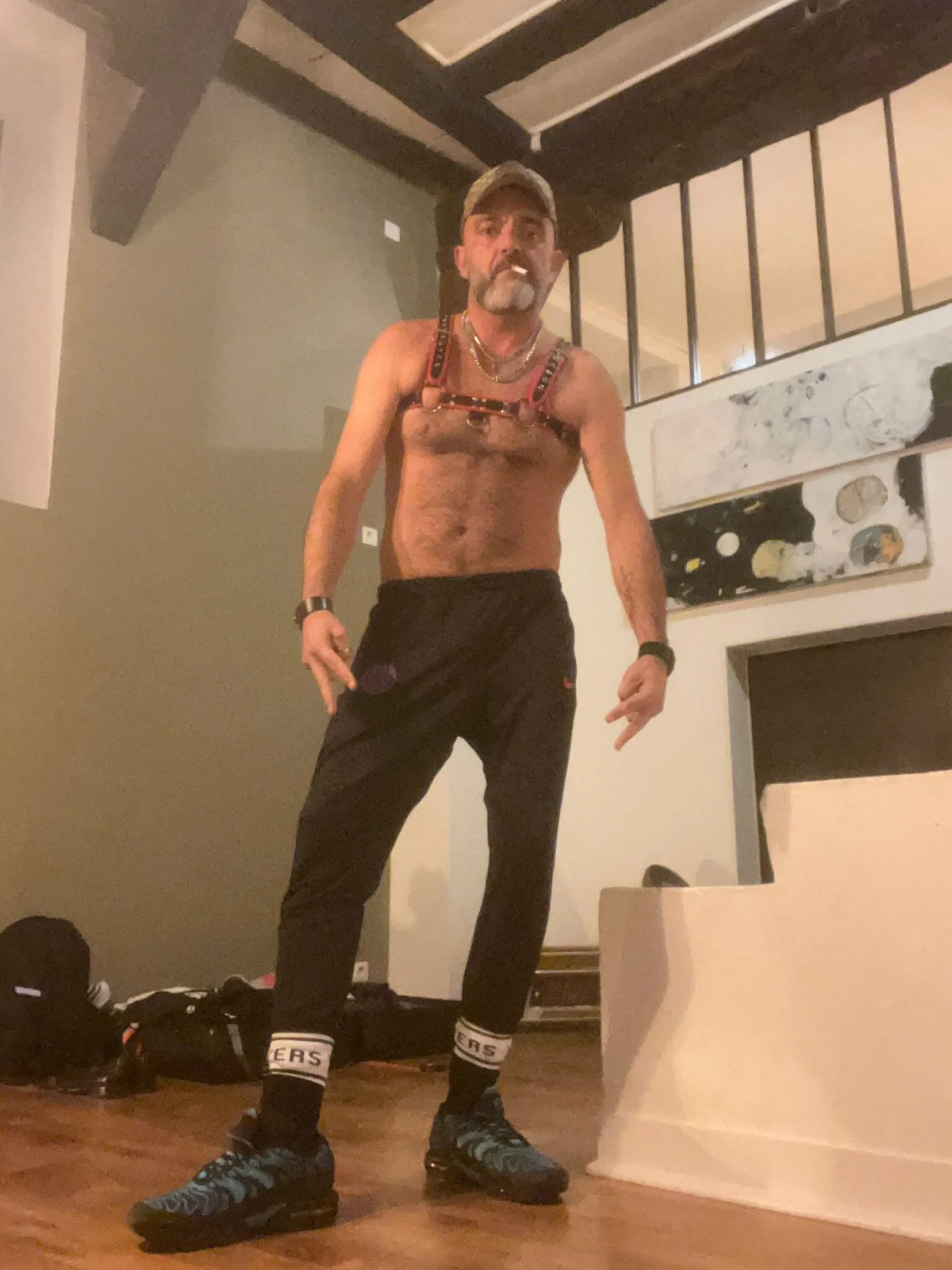 XXX Porn Photo of Nude hotleathersmoker 1
