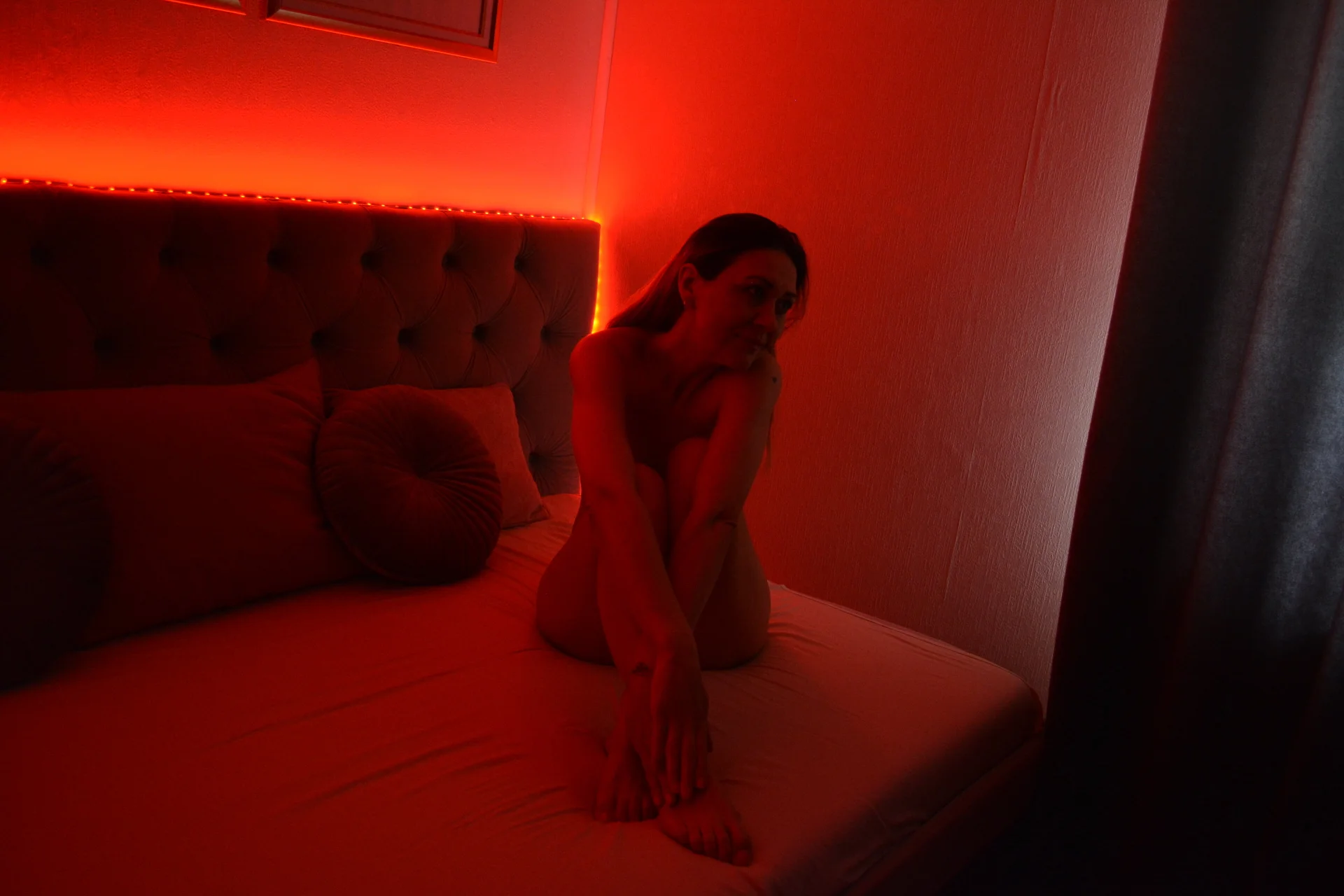 XXX Porn Photo of Nude EllaMilf_ 4