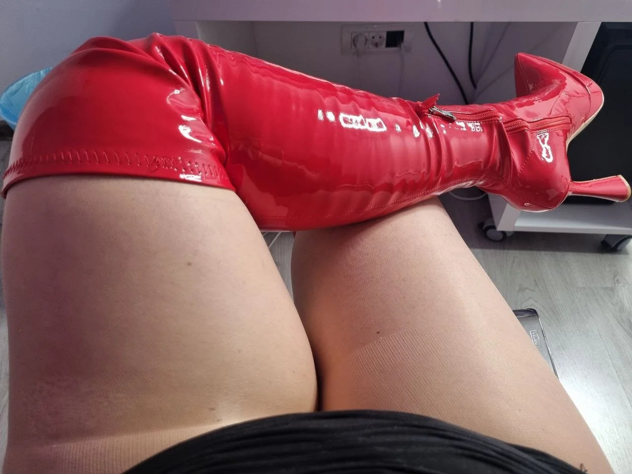 XXX Porn Photo of Nude AvaSquirtMilf 29