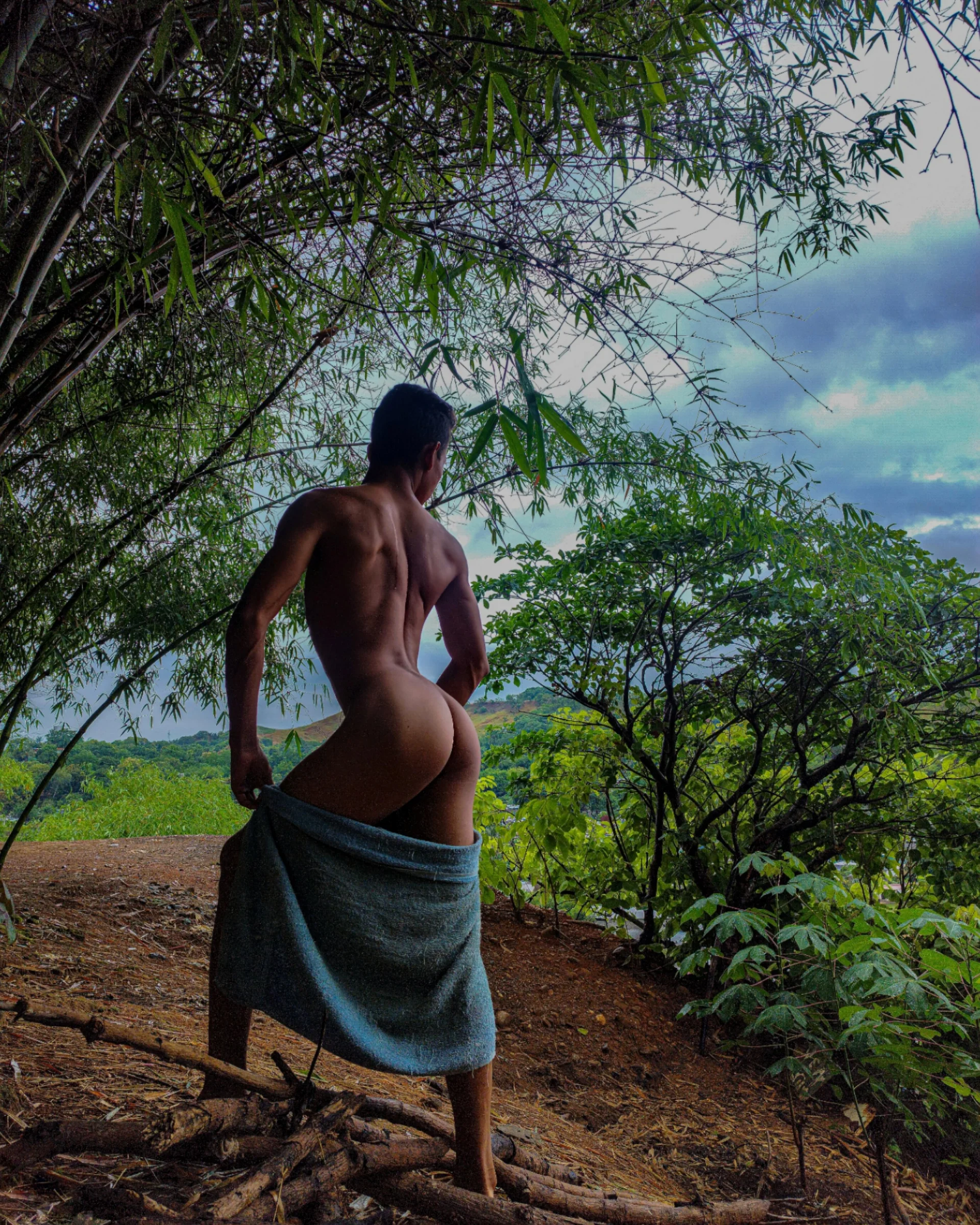 XXX Porn Photo of Nude Nijinsky_LatinBoy 69