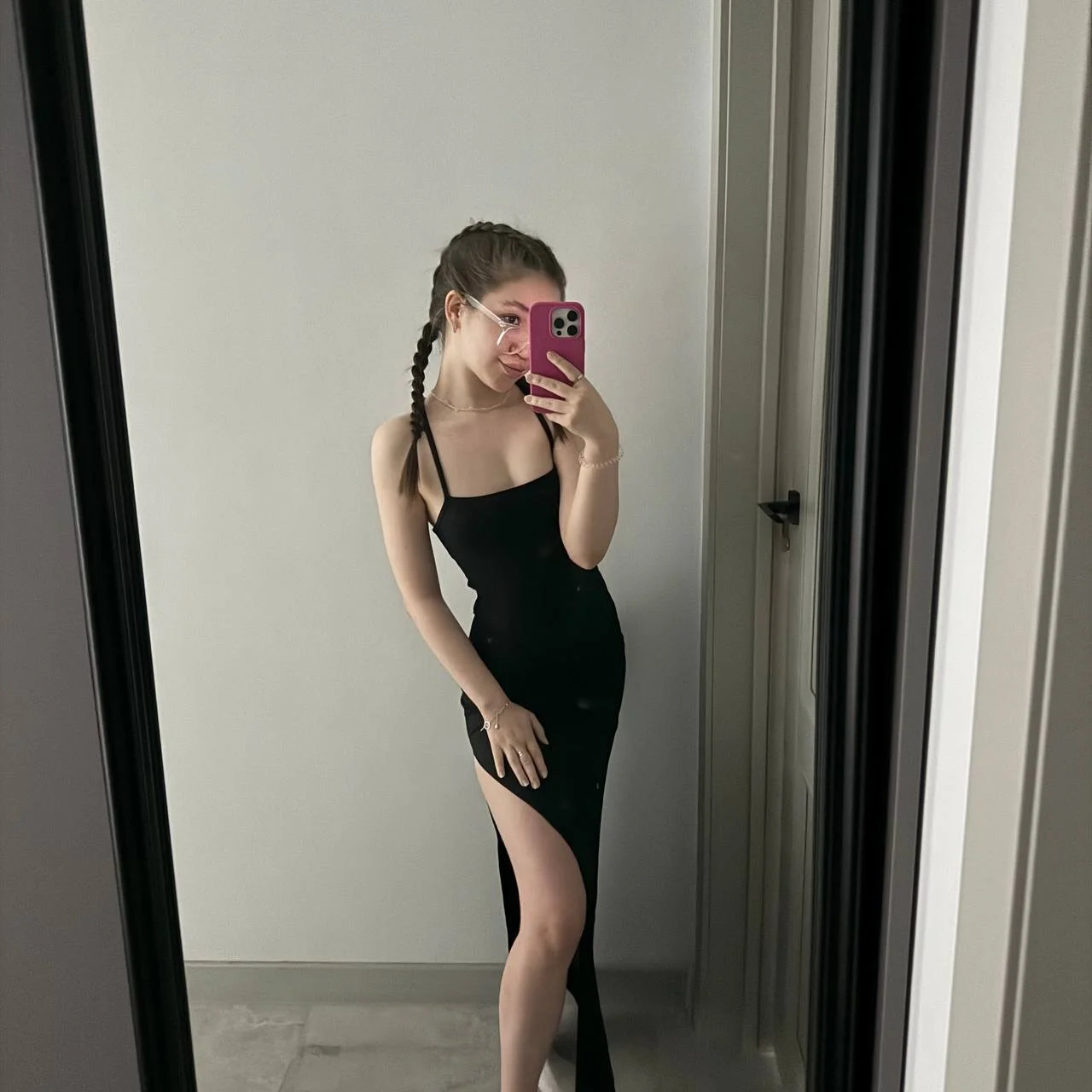 XXX Porn Photo of Nude AmiLewis 17