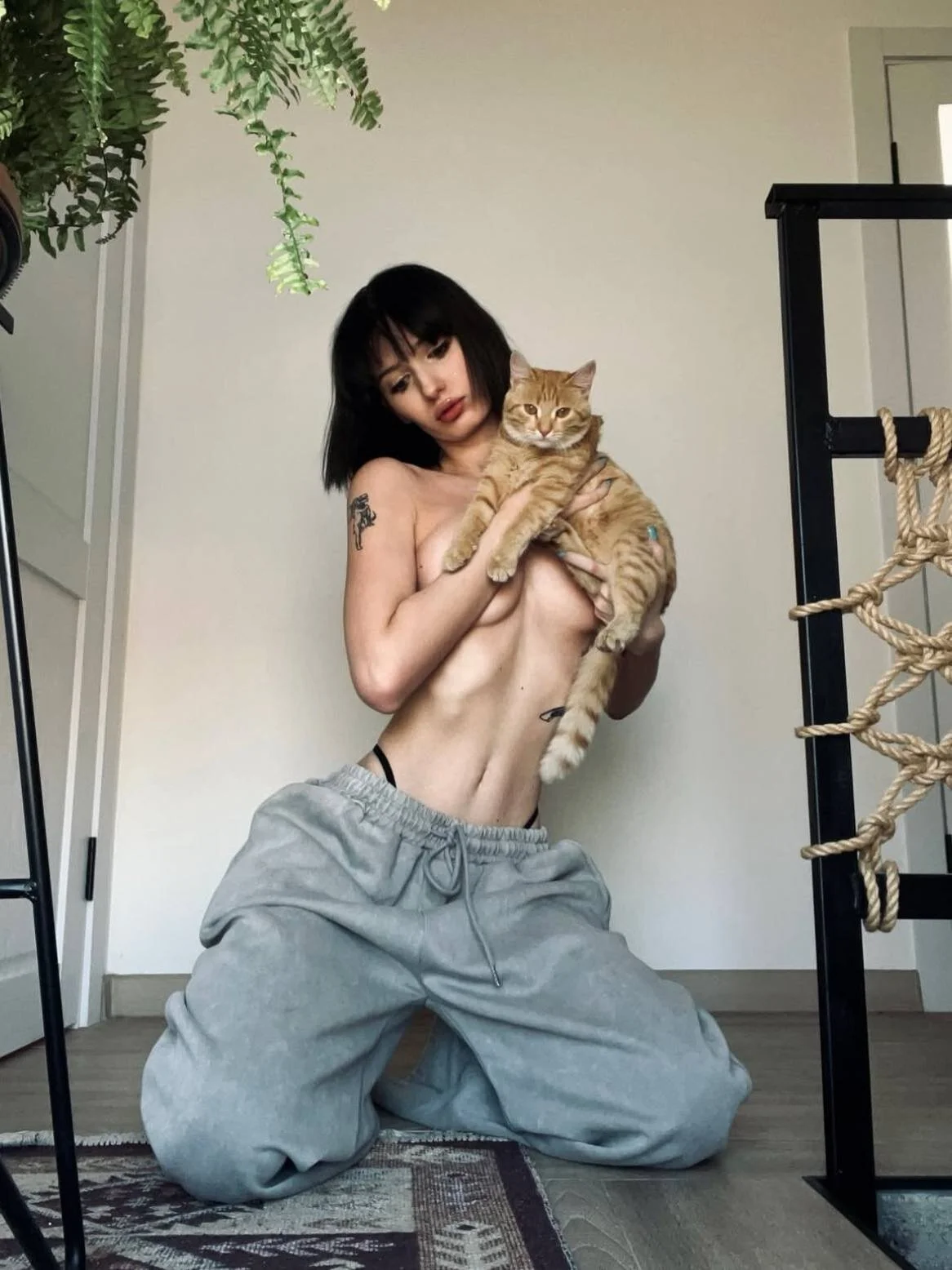 XXX Porn Photo of Nude MeganFoxyy21 7