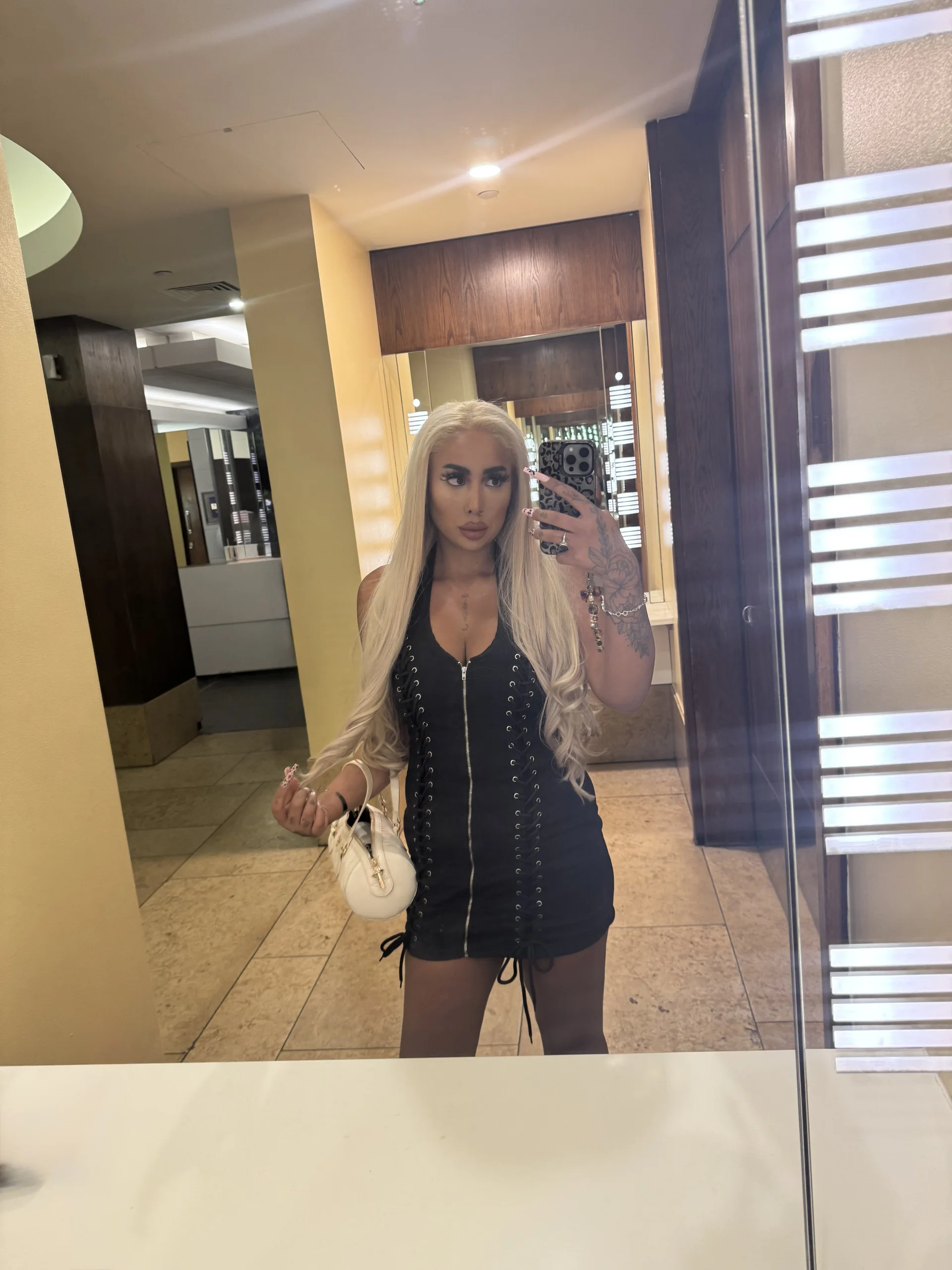 XXX Porn Photo of Nude zara_bellexx 22