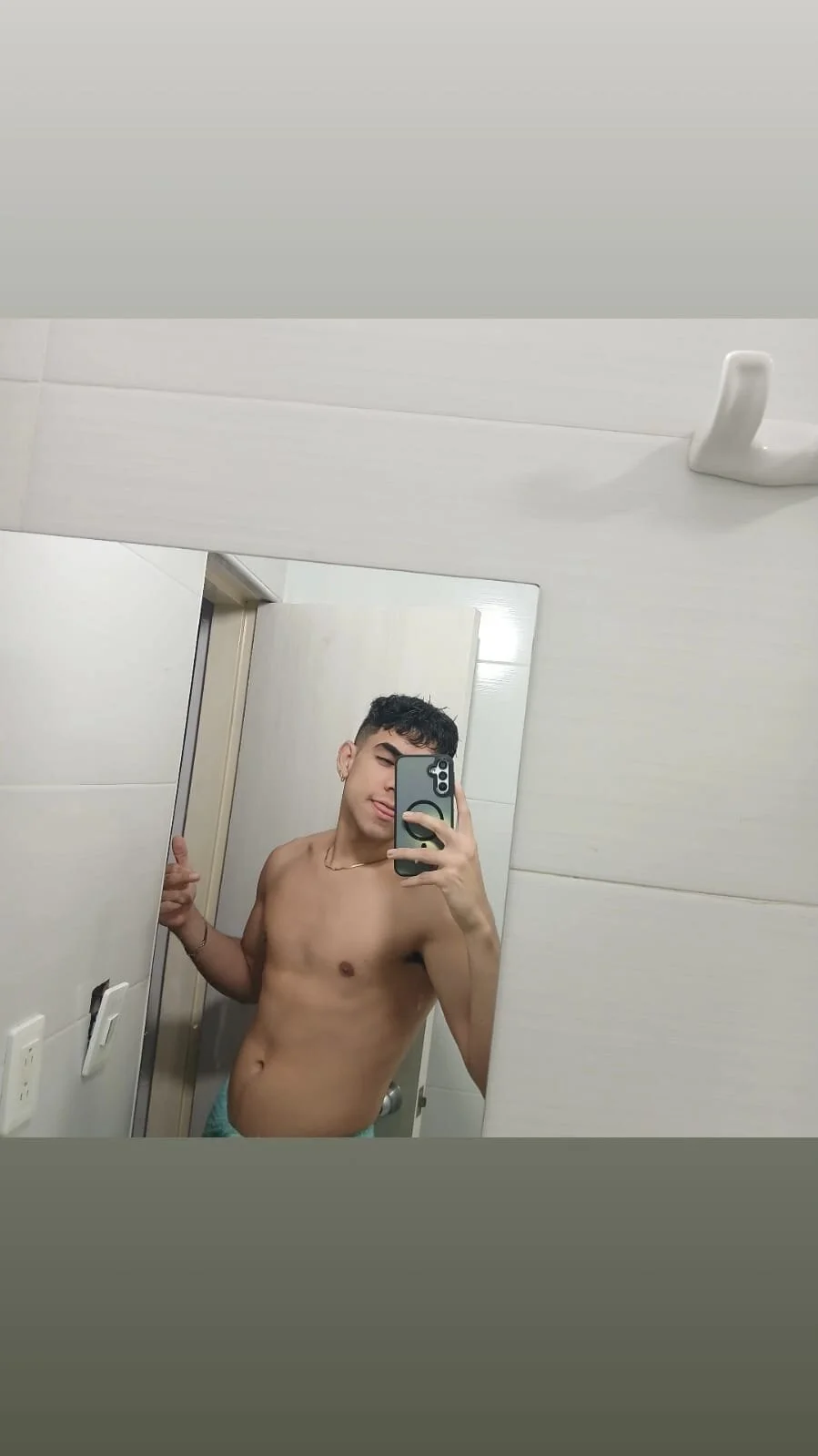 XXX Porn Photo of Nude zack_joness18 84