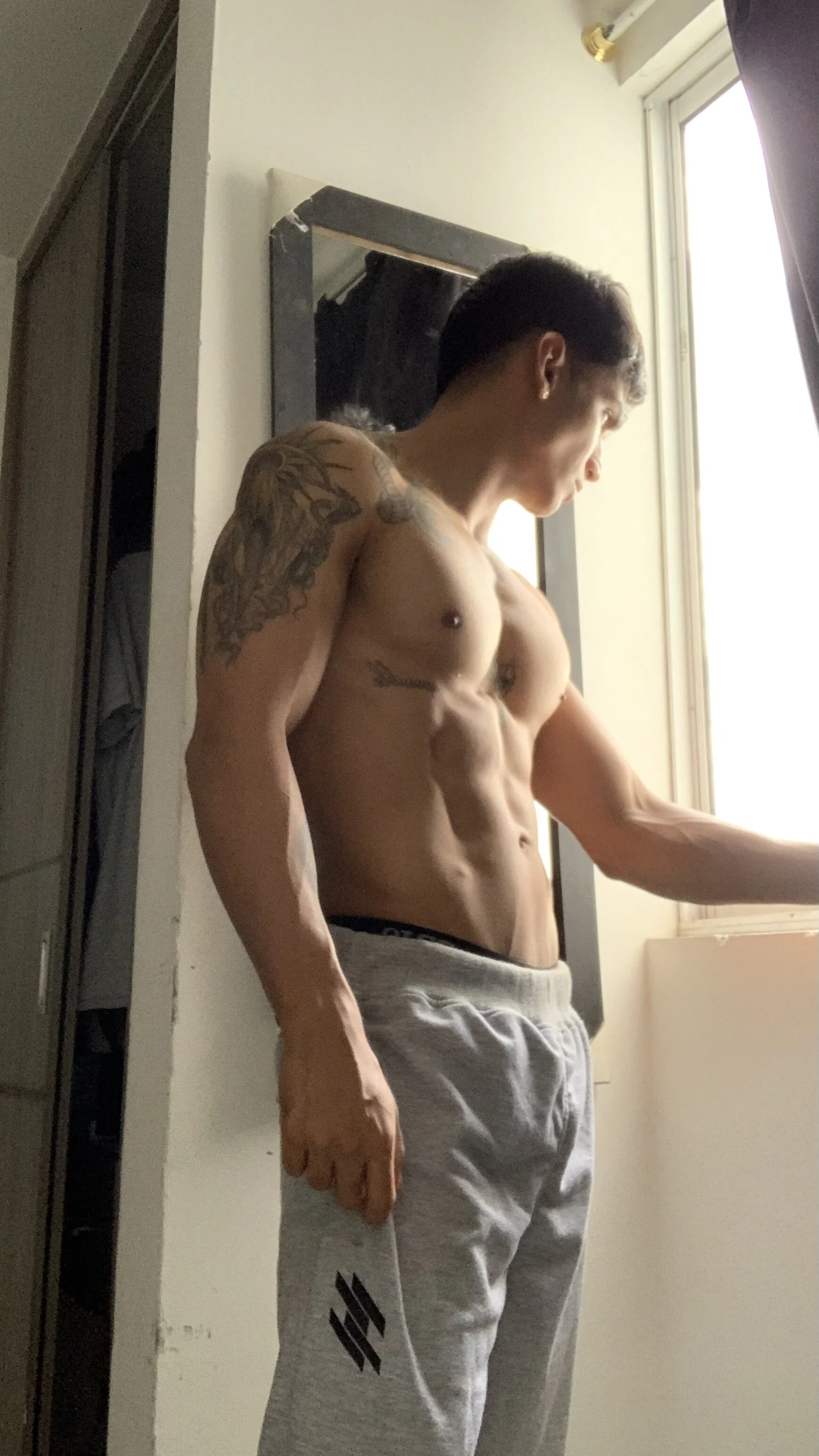 XXX Porn Photo of Nude muscle_boyhorny 149