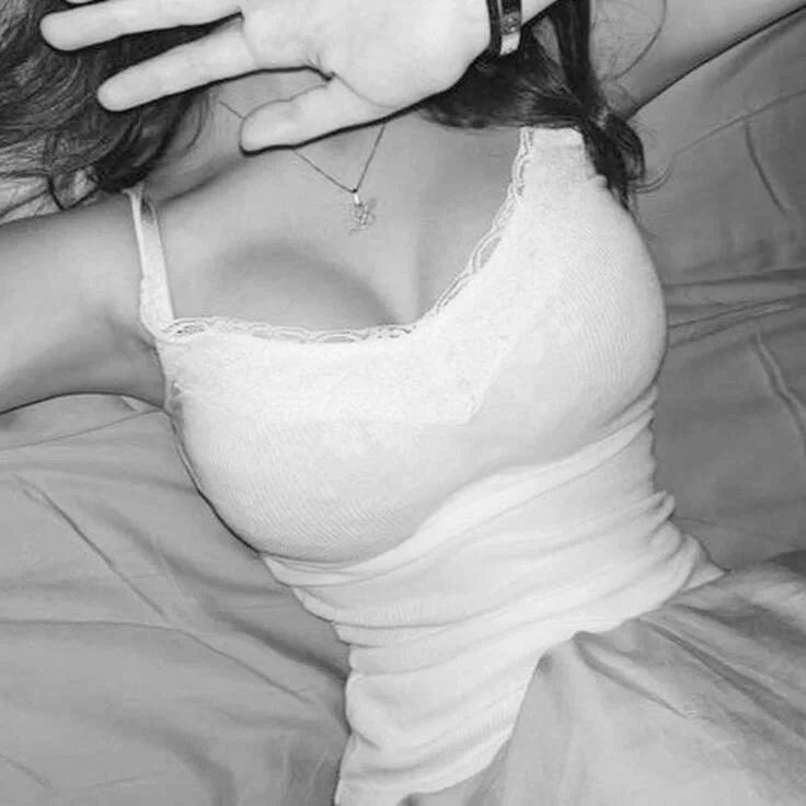 XXX Porn Photo of Nude Queenof_heart69 5