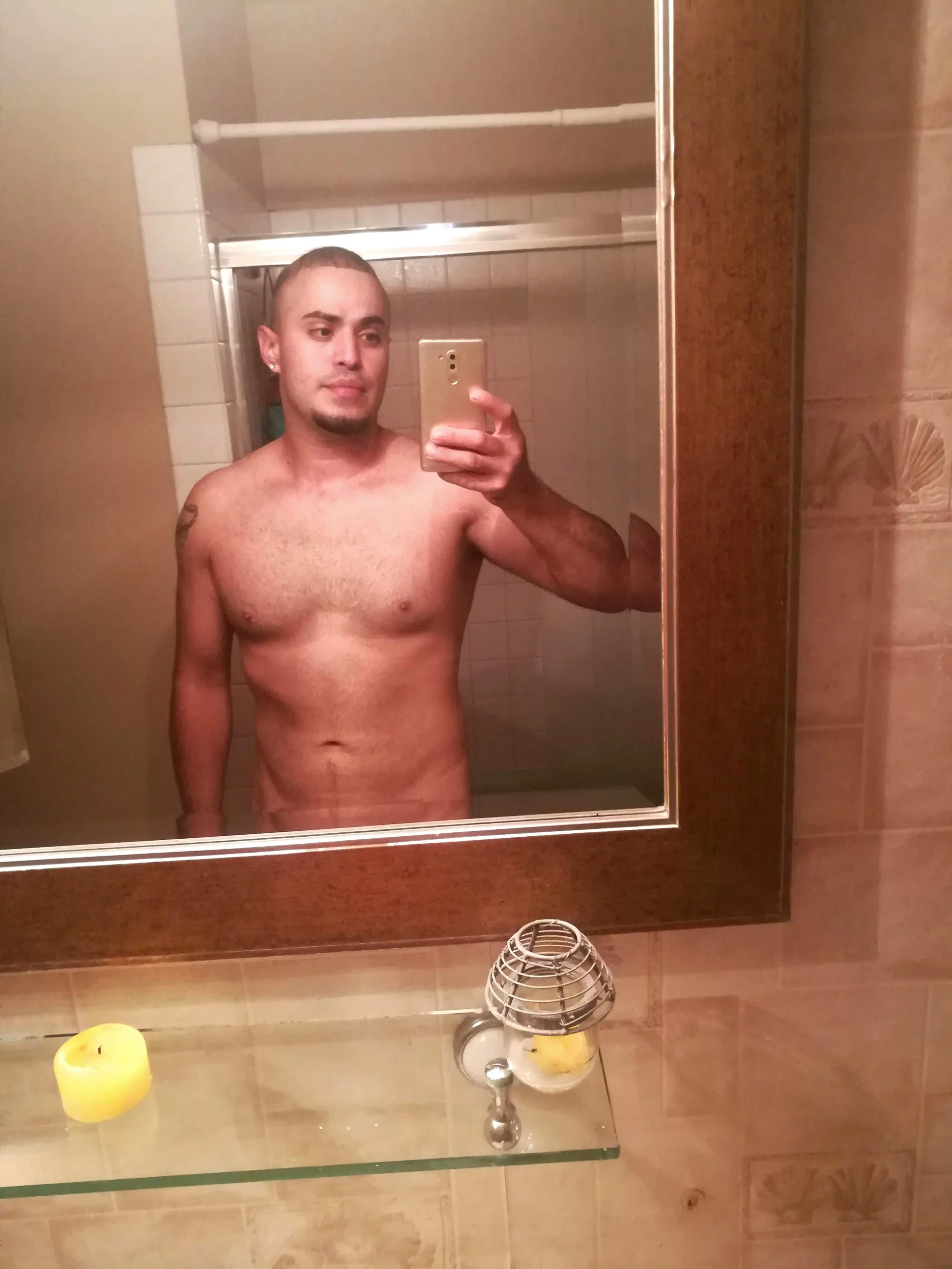 XXX Porn Photo of Nude Gentlemanwitathickdick 4