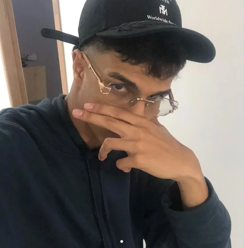XXX Porn Photo of Nude JamesDreams 2