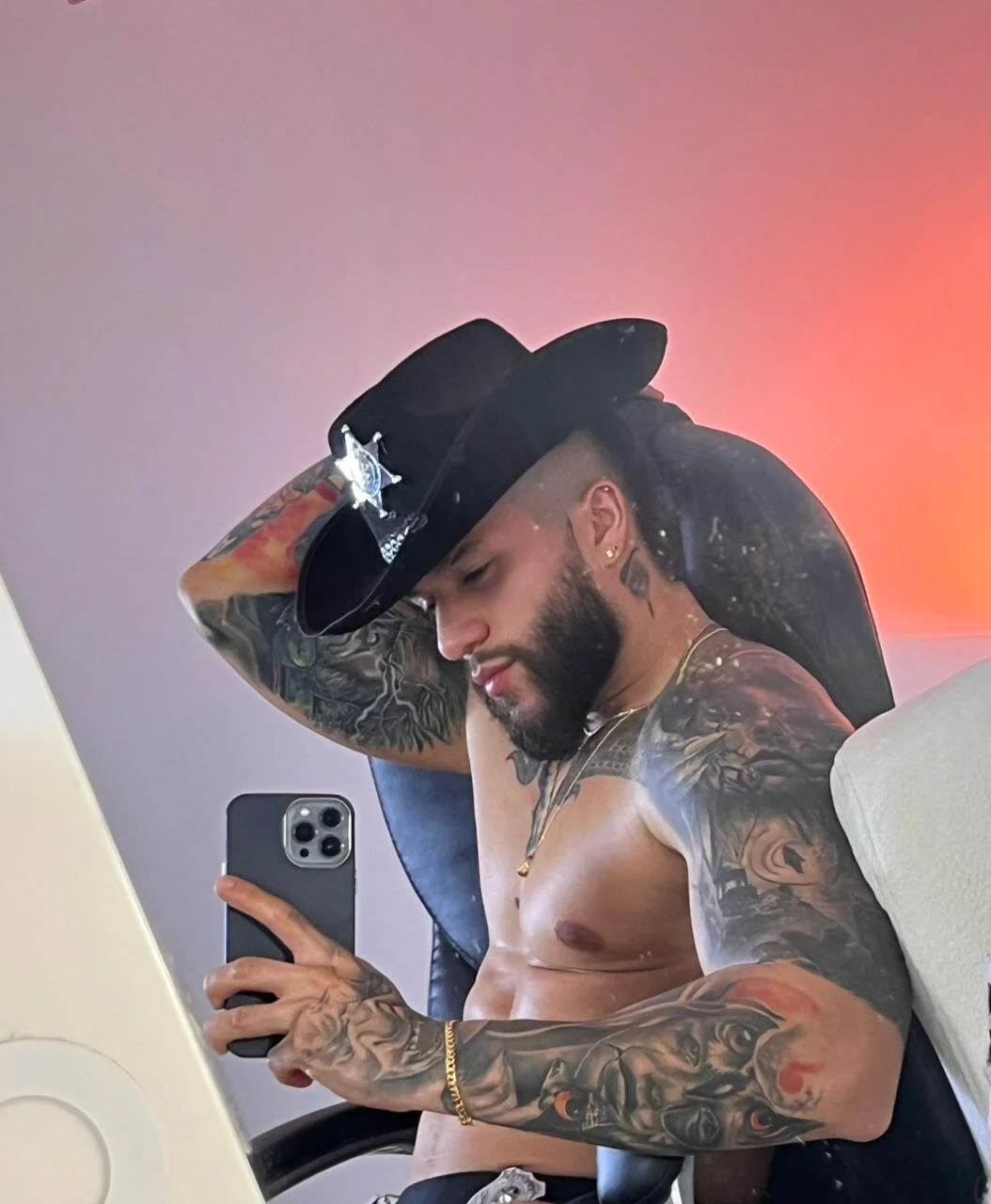 XXX Porn Photo of Nude Frank_Farrell 50
