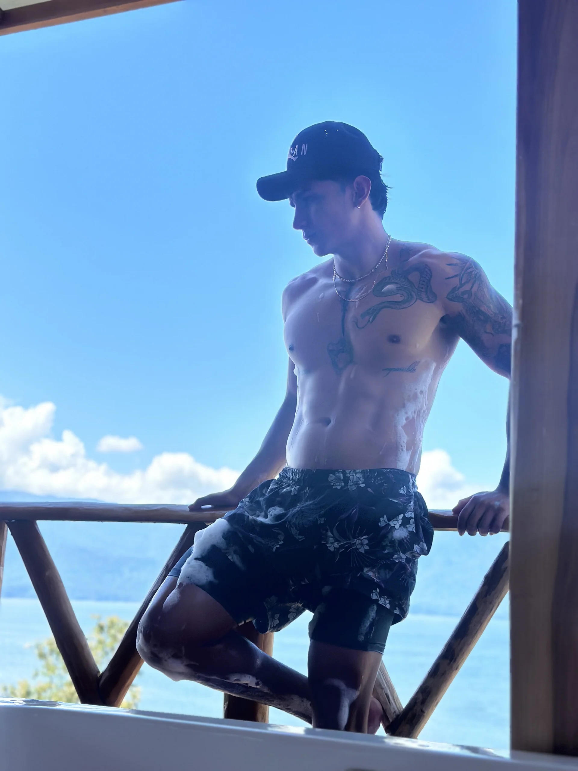 XXX Porn Photo of Nude muscle_boyhorny 8