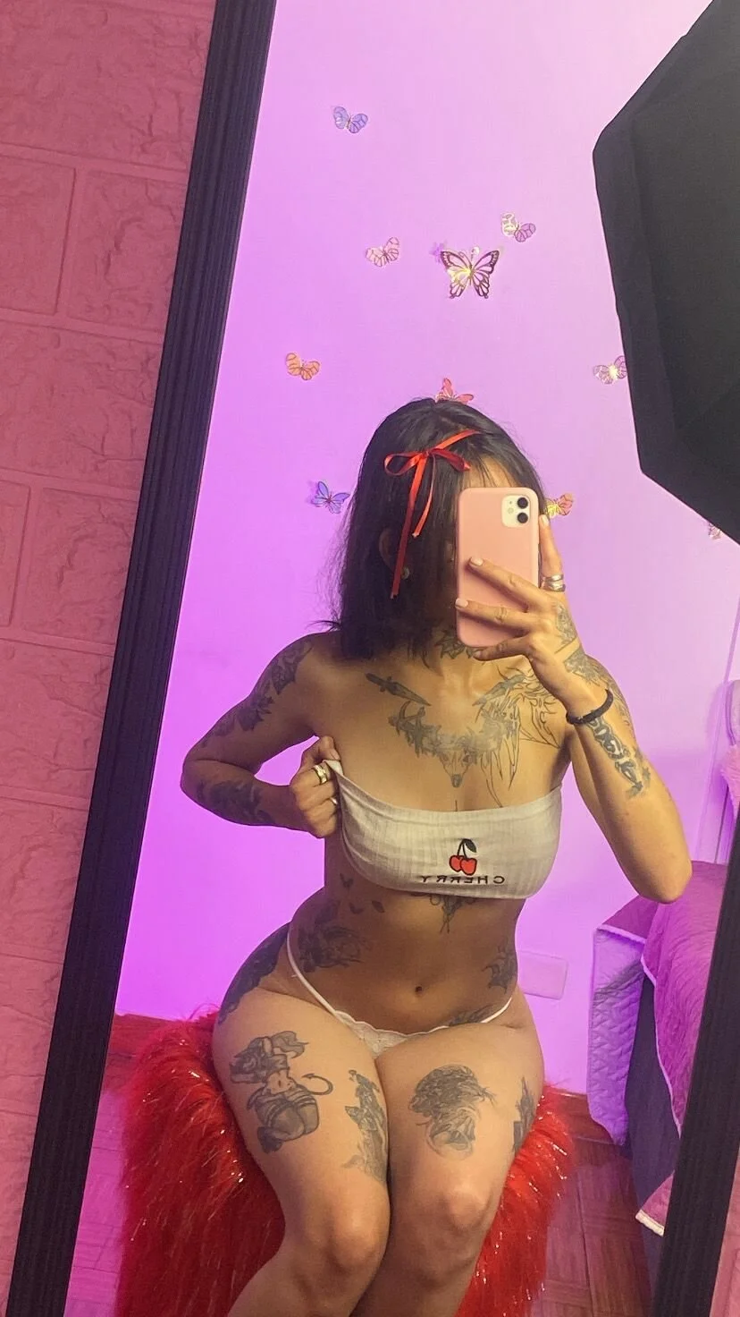 XXX Porn Photo of Nude Molly_blue01 17