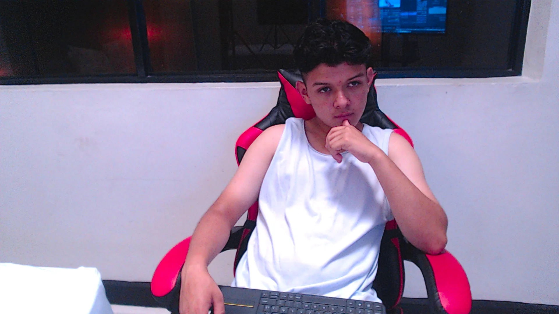 XXX Porn Photo of Nude NathanBrookhs 9
