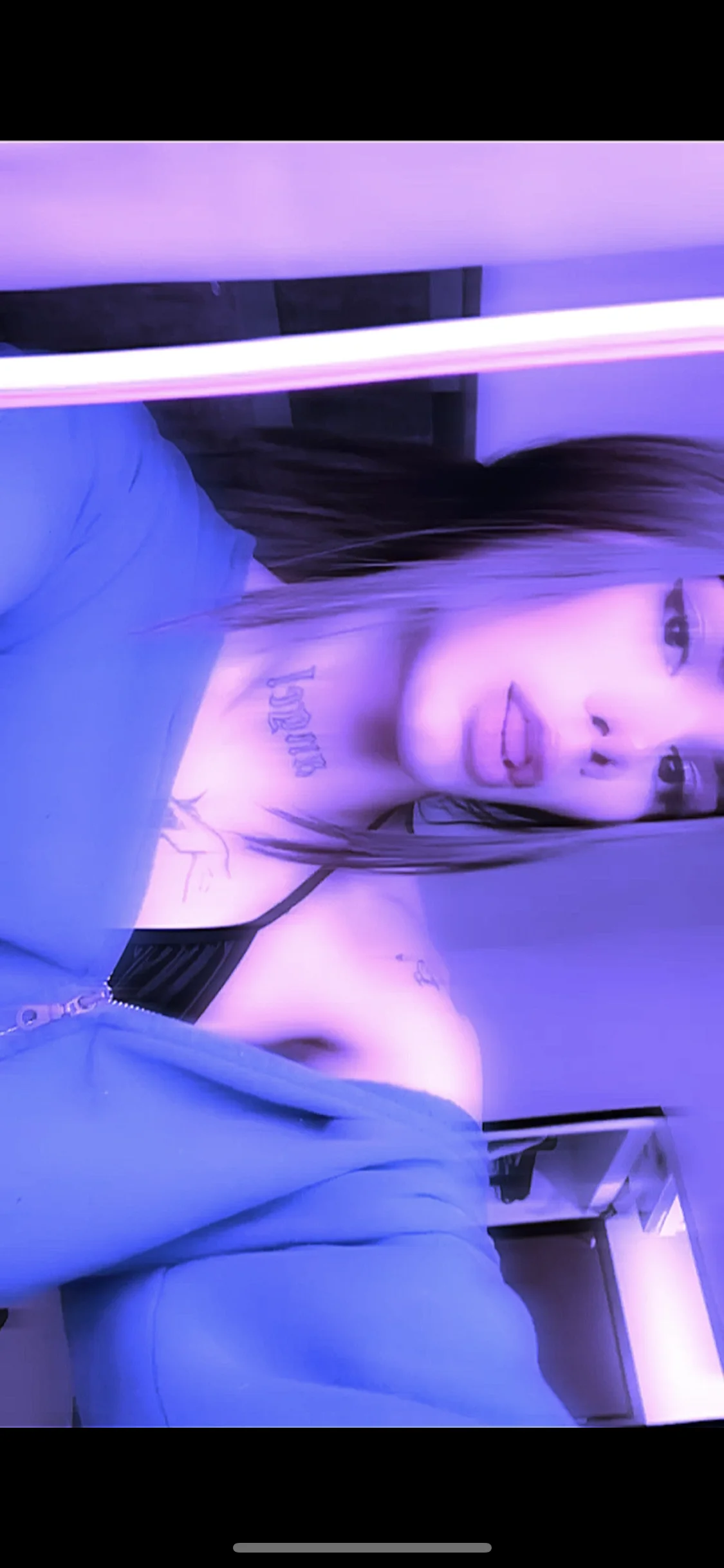 XXX Porn Photo of Nude Angelasantini0 3