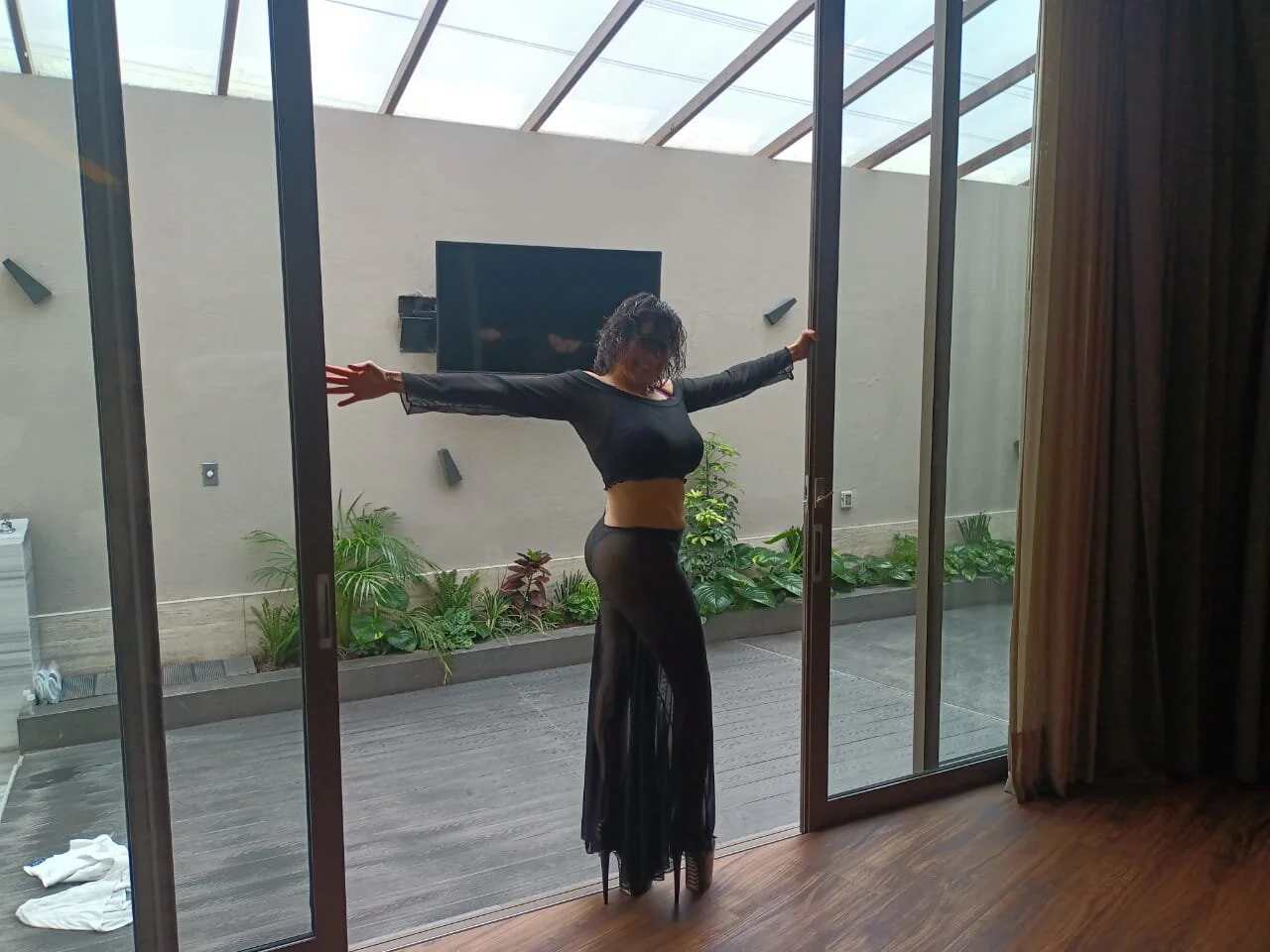 XXX Porn Photo of Nude LaInsaciableIntensa 11