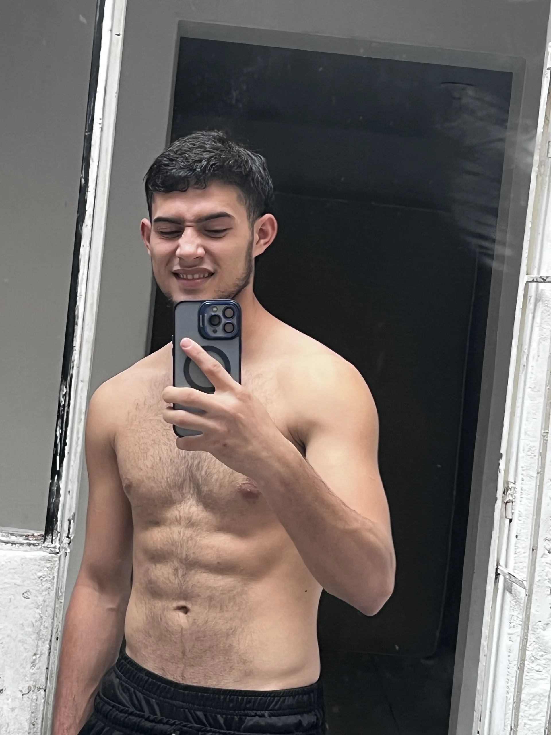 XXX Porn Photo of Nude jhayko22 11