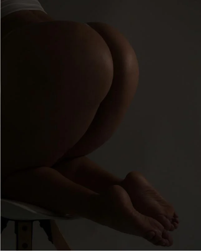 XXX Porn Photo of Nude alana_dantes_ 2