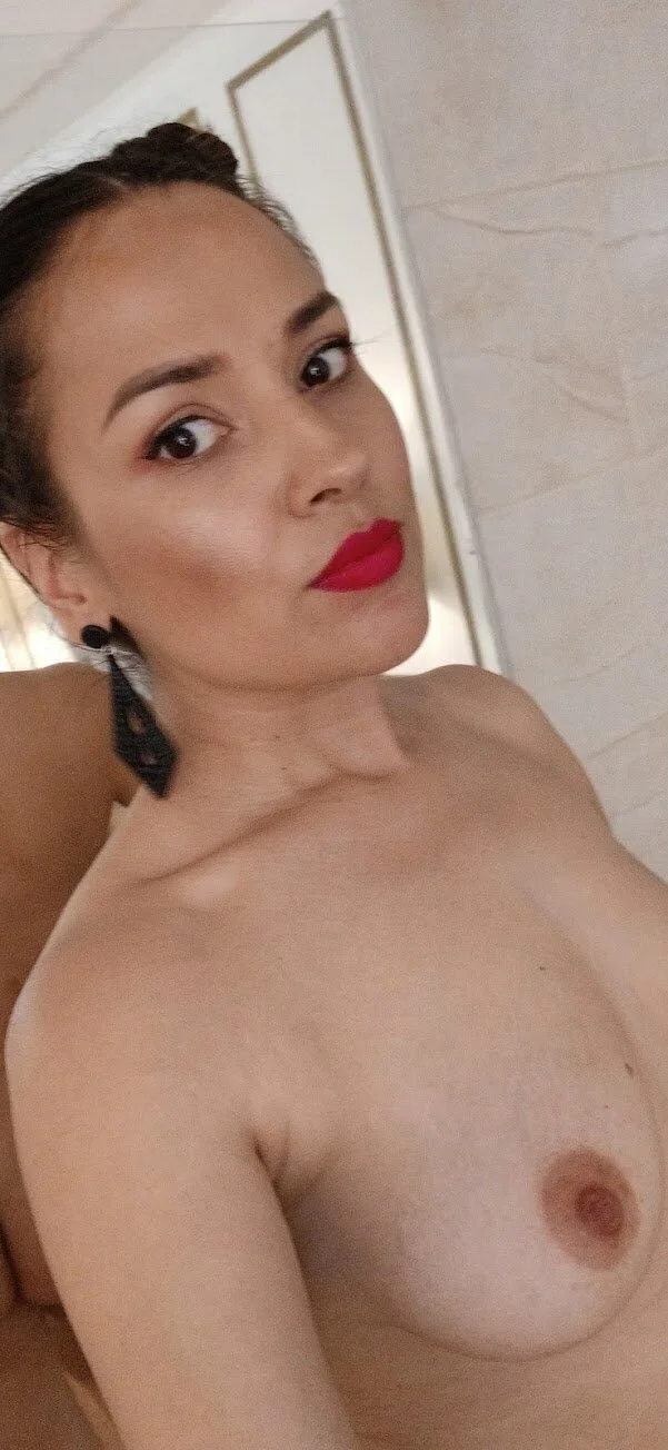 XXX Porn Photo of Nude camilawm19 29