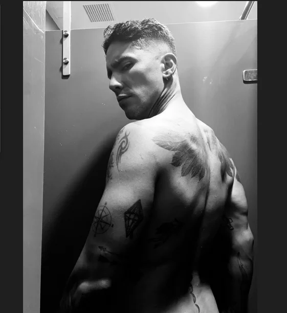 XXX Porn Photo of Nude MR_EITHAN 23