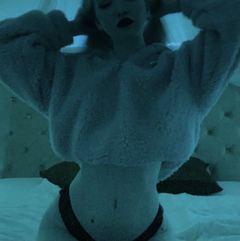 XXX Porn Photo of Nude Awwwrora 17