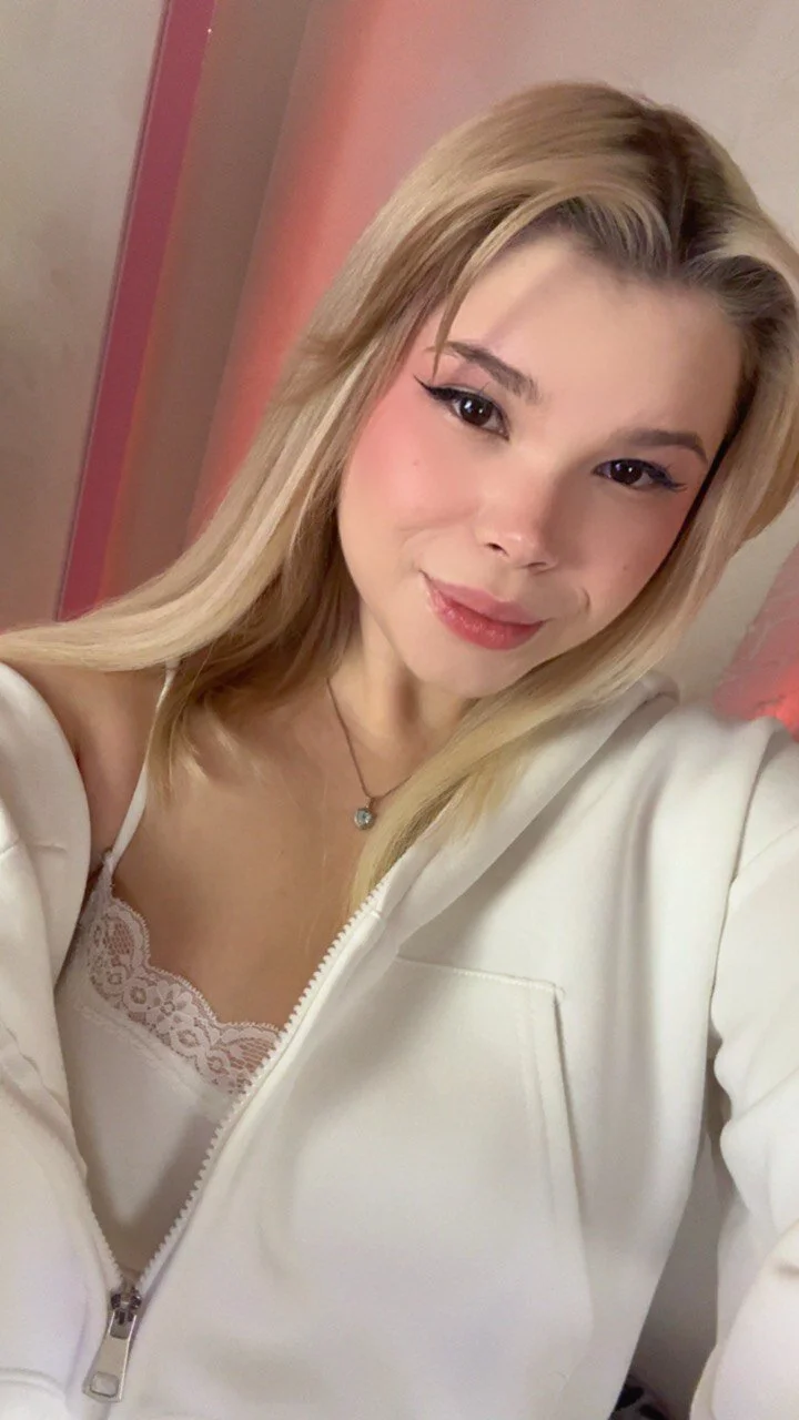XXX Porn Photo of Nude Born_to_Blow_ 5
