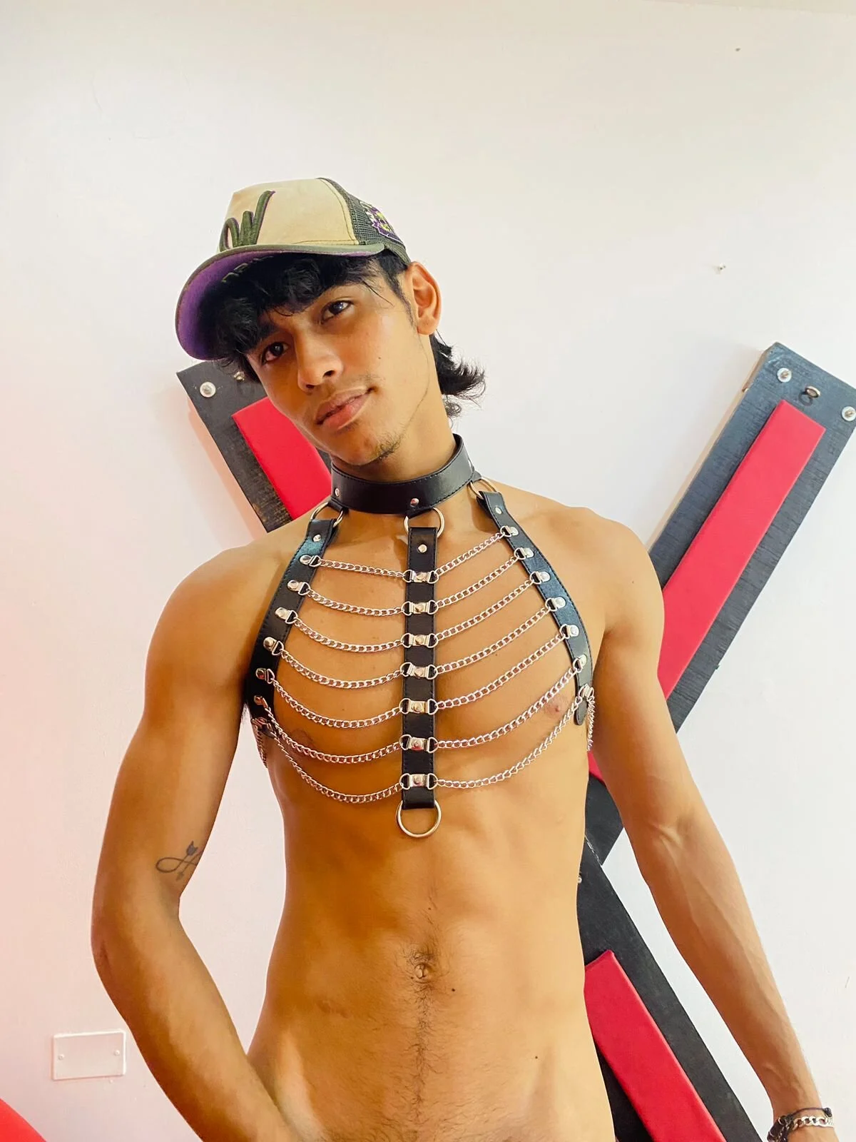XXX Porn Photo of Nude zander_2120 8