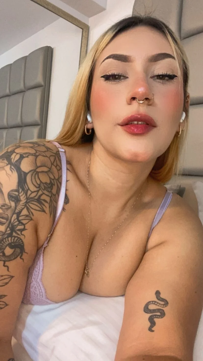 XXX Porn Photo of Nude Emily_robertss 18
