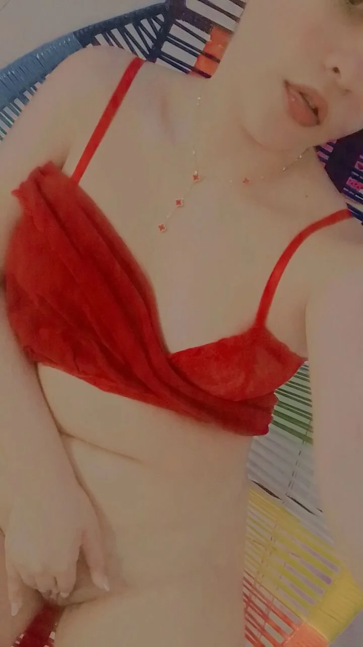 XXX Porn Photo of Nude LizzyOlsen 9