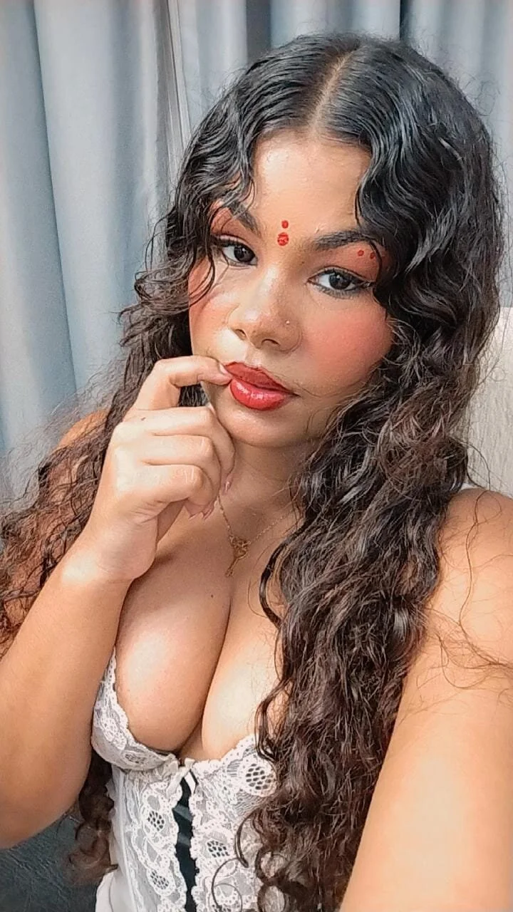 XXX Porn Photo of Nude yaazhinii 34