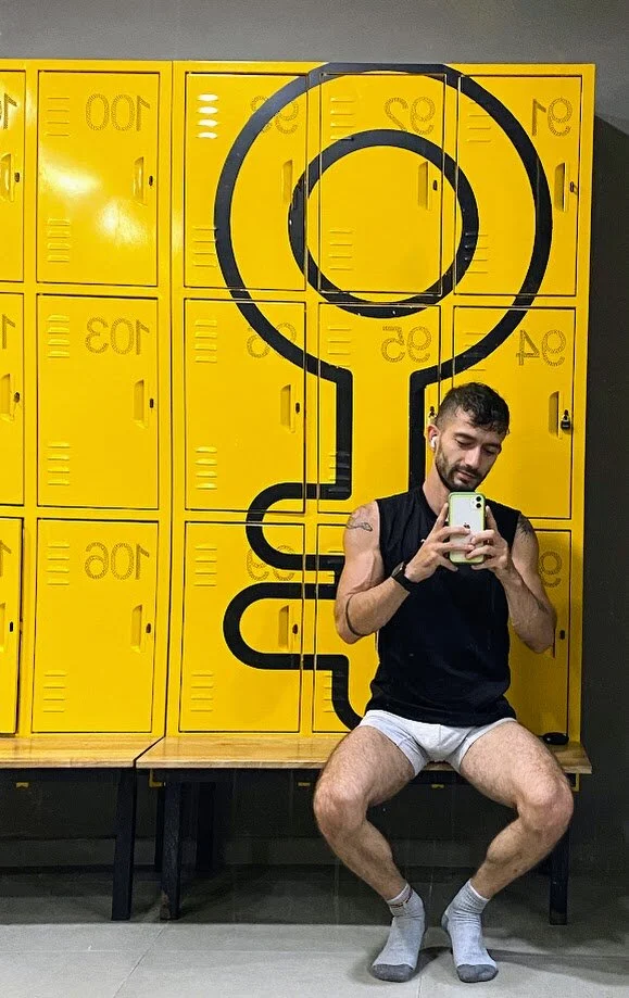 XXX Porn Photo of Nude ALEJANDRO_BIGCOCK 4