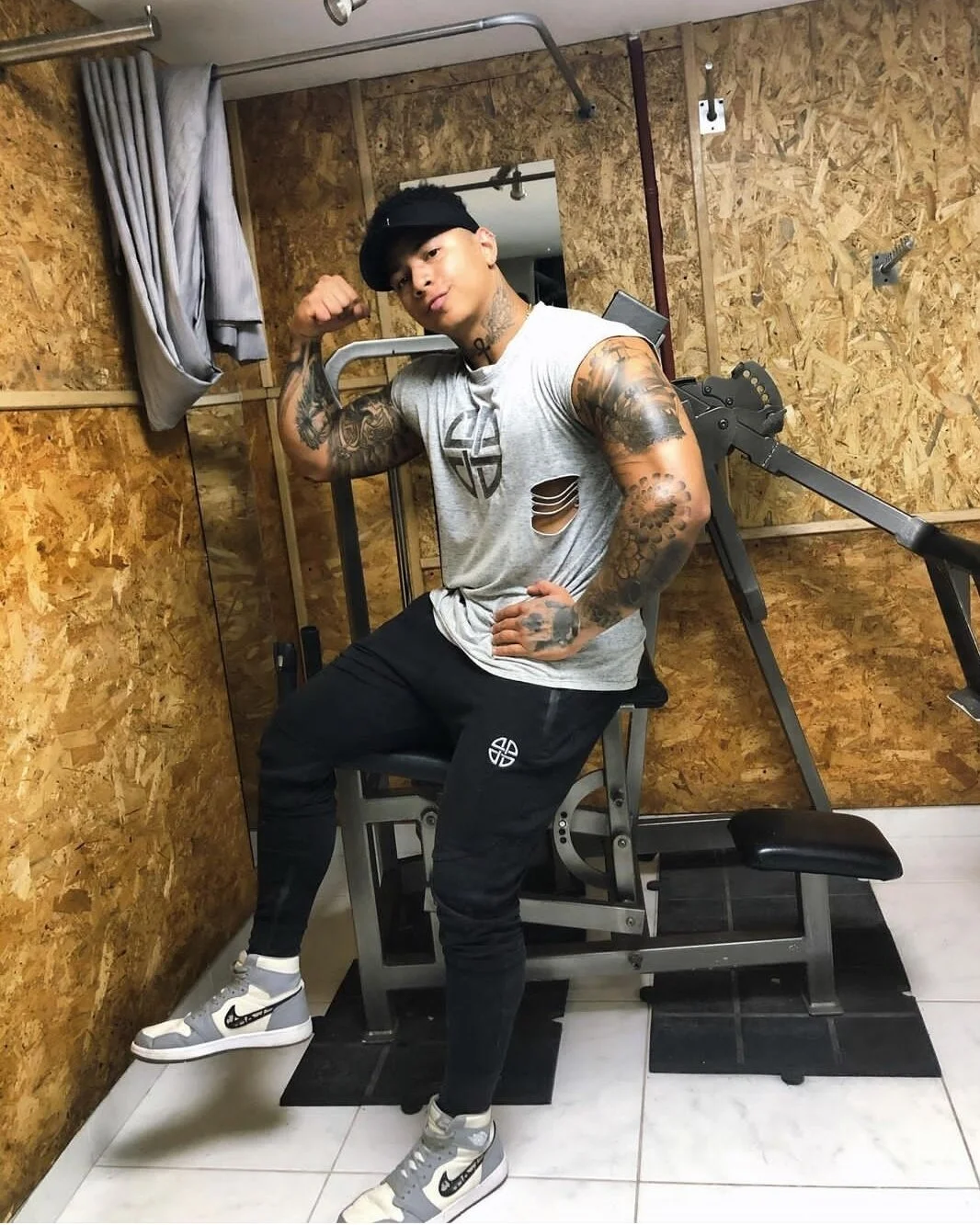 XXX Porn Photo of Nude David_tatto1 9