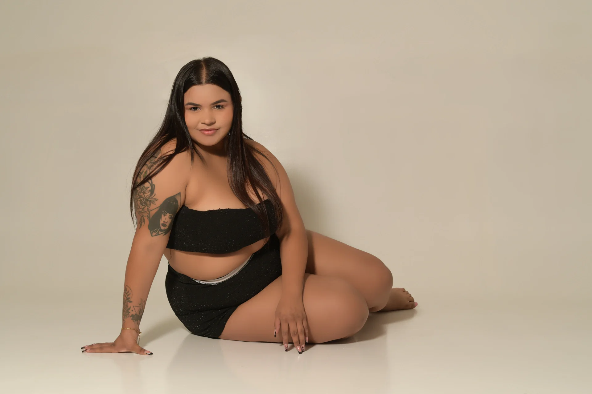 XXX Porn Photo of Nude MiiaaVelvet 2