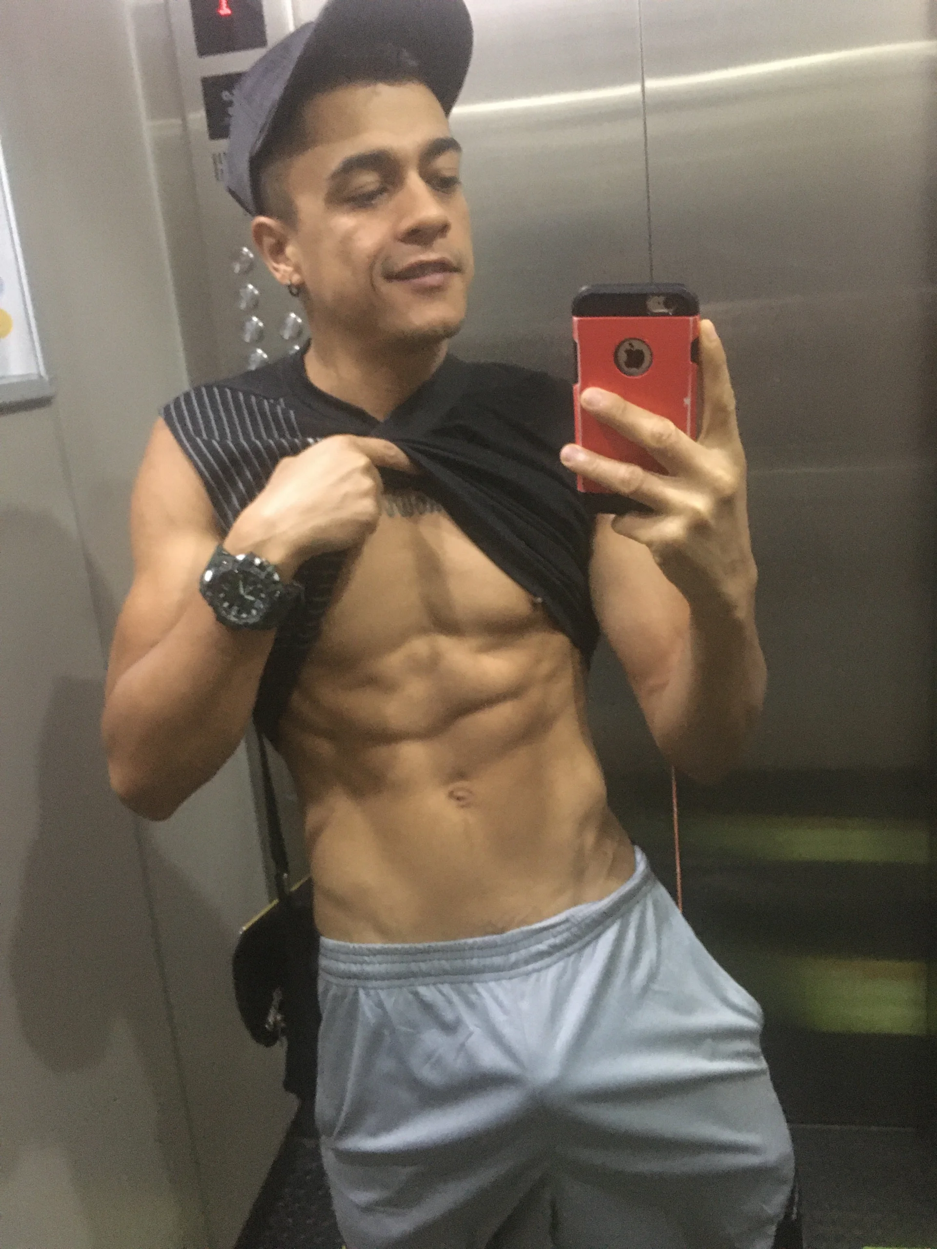 XXX Porn Photo of Nude Brunocuttie94 33