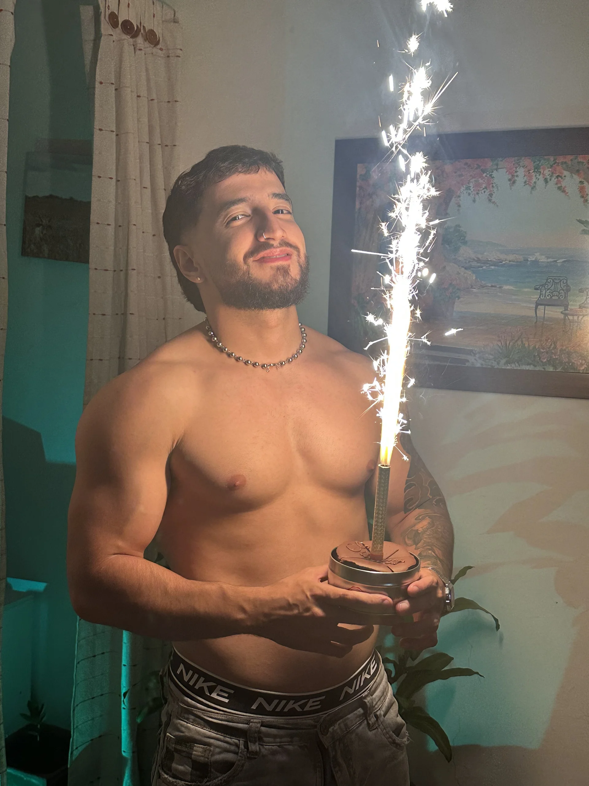 XXX Porn Photo of Nude bradley_martinez 2