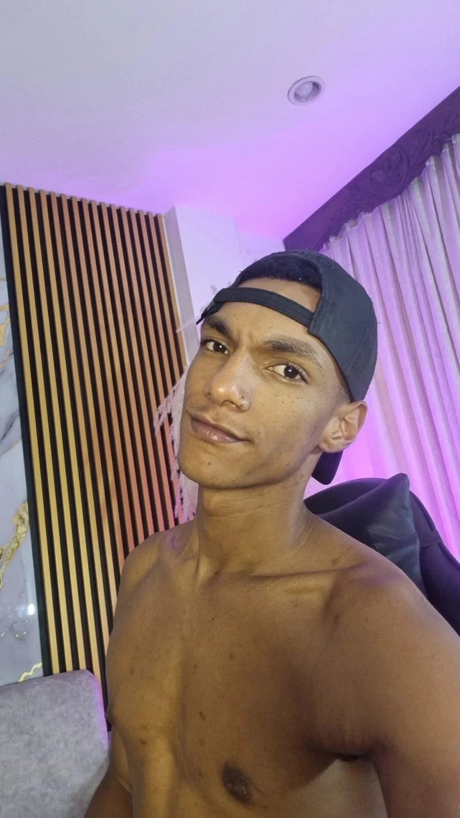 XXX Porn Photo of Nude JulienSaint 18