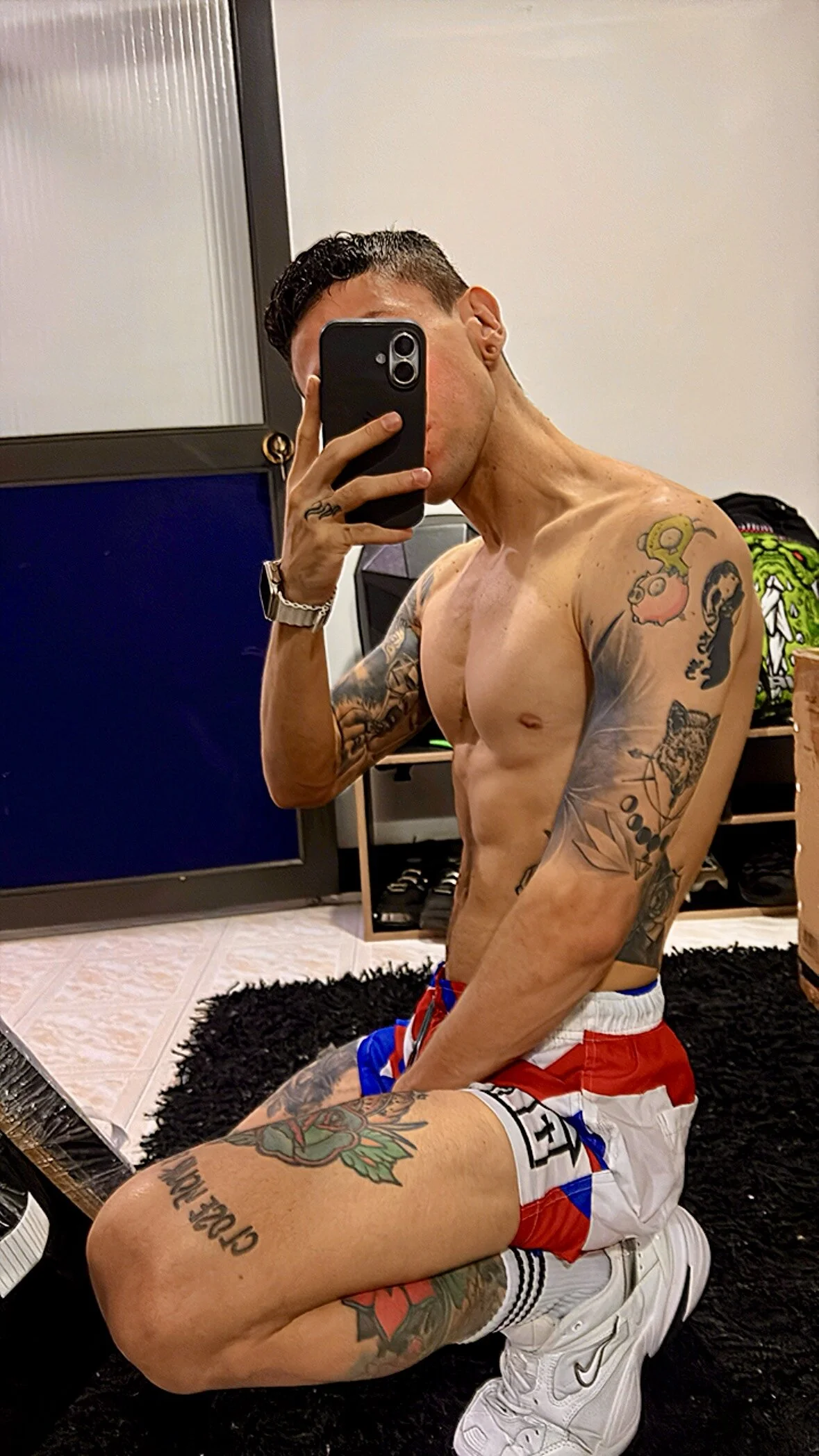 XXX Porn Photo of Nude aaronswt 8