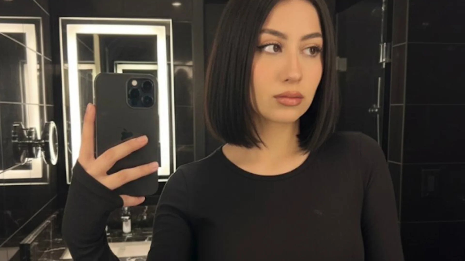 XXX Porn Photo of Nude Rylle18_ 1